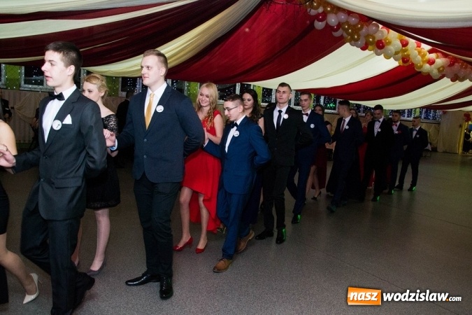 Zdjęcie w galerii na portalu naszwodzislaw.com: Drugi dzień studniówek w wodzisławskim Ekonomiku  wiadomości z regionu