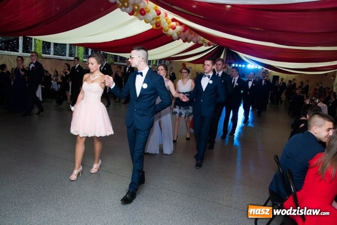 Zdjęcie w galerii na portalu naszwodzislaw.com: Drugi dzień studniówek w wodzisławskim Ekonomiku  wiadomości z regionu