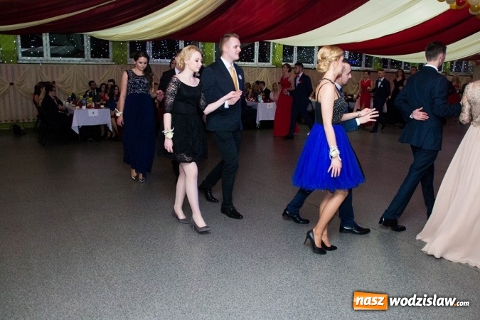 Zdjęcie w galerii na portalu naszwodzislaw.com: Drugi dzień studniówek w wodzisławskim Ekonomiku  wiadomości z regionu