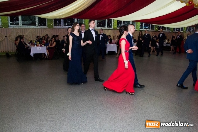 Zdjęcie w galerii na portalu naszwodzislaw.com: Drugi dzień studniówek w wodzisławskim Ekonomiku  wiadomości z regionu