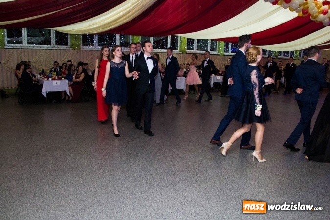 Zdjęcie w galerii na portalu naszwodzislaw.com: Drugi dzień studniówek w wodzisławskim Ekonomiku  wiadomości z regionu