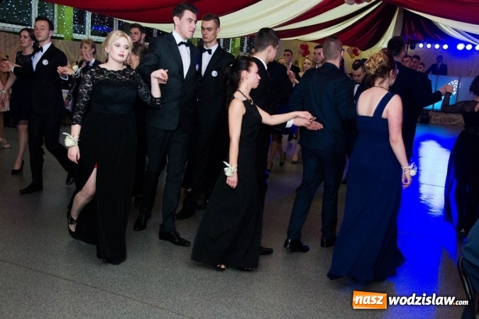 Zdjęcie w galerii na portalu naszwodzislaw.com: Drugi dzień studniówek w wodzisławskim Ekonomiku  wiadomości z regionu