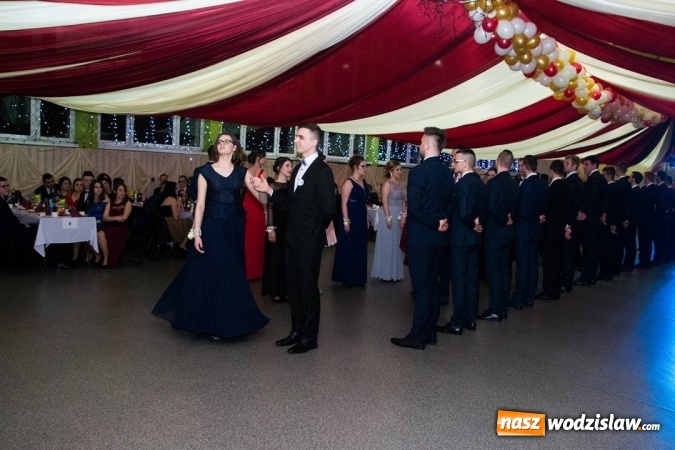 Zdjęcie w galerii na portalu naszwodzislaw.com: Drugi dzień studniówek w wodzisławskim Ekonomiku  wiadomości z regionu