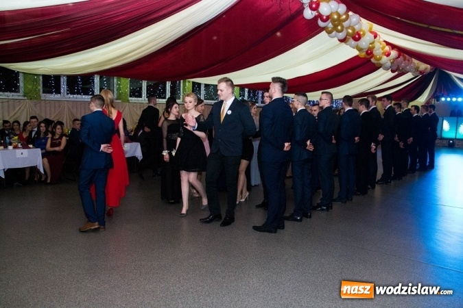 Zdjęcie w galerii na portalu naszwodzislaw.com: Drugi dzień studniówek w wodzisławskim Ekonomiku  wiadomości z regionu