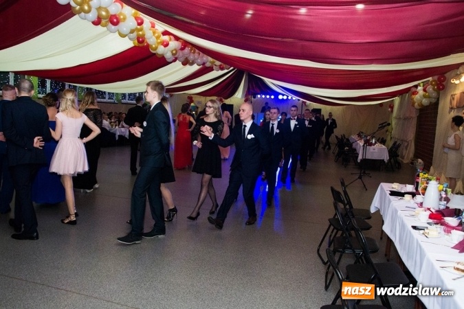 Zdjęcie w galerii na portalu naszwodzislaw.com: Drugi dzień studniówek w wodzisławskim Ekonomiku  wiadomości z regionu