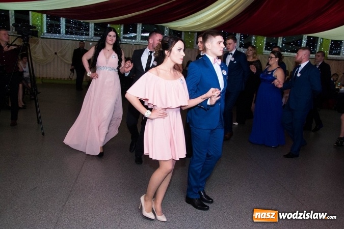 Zdjęcie w galerii na portalu naszwodzislaw.com: Drugi dzień studniówek w wodzisławskim Ekonomiku  wiadomości z regionu