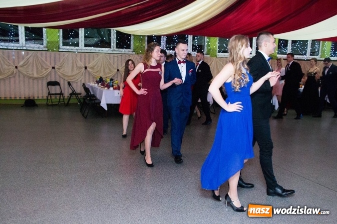 Zdjęcie w galerii na portalu naszwodzislaw.com: Drugi dzień studniówek w wodzisławskim Ekonomiku  wiadomości z regionu