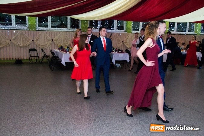 Zdjęcie w galerii na portalu naszwodzislaw.com: Drugi dzień studniówek w wodzisławskim Ekonomiku  wiadomości z regionu