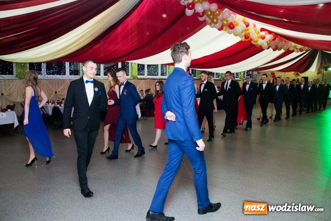 Zdjęcie w galerii na portalu naszwodzislaw.com: Drugi dzień studniówek w wodzisławskim Ekonomiku  wiadomości z regionu