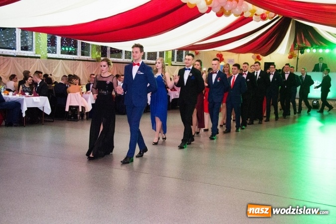 Zdjęcie w galerii na portalu naszwodzislaw.com: Drugi dzień studniówek w wodzisławskim Ekonomiku  wiadomości z regionu