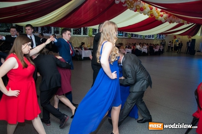 Zdjęcie w galerii na portalu naszwodzislaw.com: Drugi dzień studniówek w wodzisławskim Ekonomiku  wiadomości z regionu