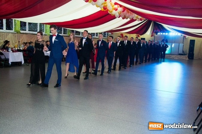 Zdjęcie w galerii na portalu naszwodzislaw.com: Drugi dzień studniówek w wodzisławskim Ekonomiku  wiadomości z regionu