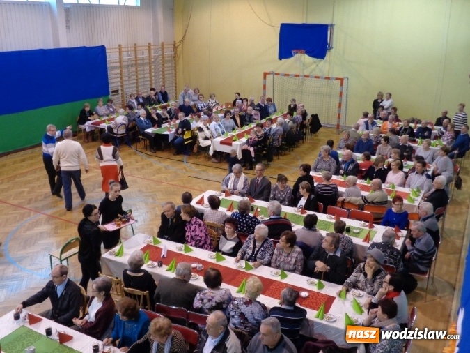 Zdjęcie w galerii na portalu naszwodzislaw.com: Dzień Babci i Dziadka w Zespole Szkolno – Przedszkolnym nr 5  wiadomości z regionu