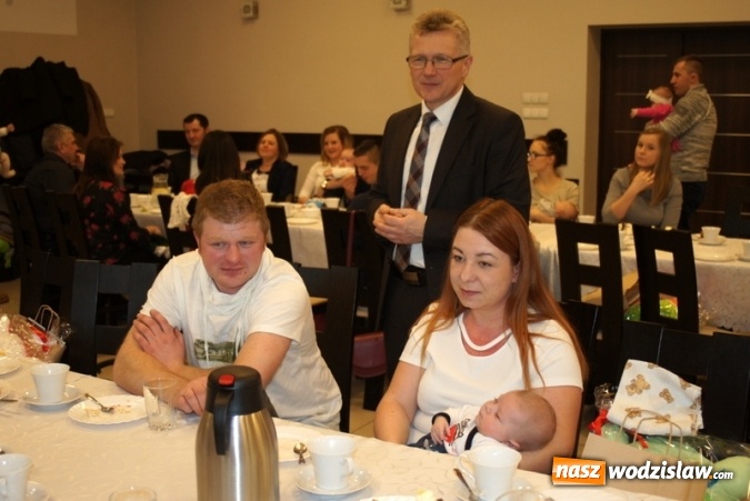 Zdjęcie w galerii na portalu naszwodzislaw.com: Mszana: Gwarno i wesoło na spotkaniu z najmłodszymi mieszkańcami wiadomości z regionu