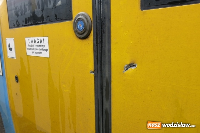 Zdjęcie w galerii na portalu naszwodzislaw.com: Koleje Śląskie zamierzają ograniczyć wybryki pseudokibic&oacute;w wiadomości z regionu