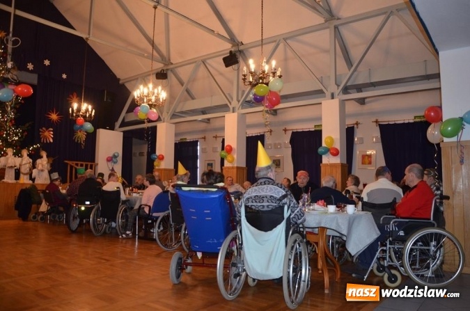 Zdjęcie w galerii na portalu naszwodzislaw.com: Karnawałowa maskarada w gorzyckim DPS wiadomości z regionu