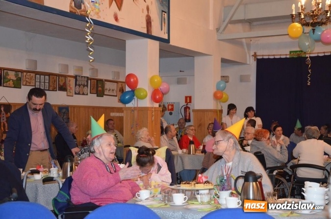 Zdjęcie w galerii na portalu naszwodzislaw.com: Karnawałowa maskarada w gorzyckim DPS wiadomości z regionu