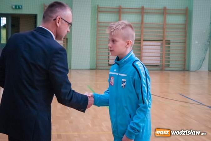 Zdjęcie w galerii na portalu naszwodzislaw.com: Zimowa Liga Halowa. Naprzód Rydułtowy wygrał Ligę Europy. Wysokie miejsca zespołów z regionu w Lidze Mistrzów wiadomości z regionu