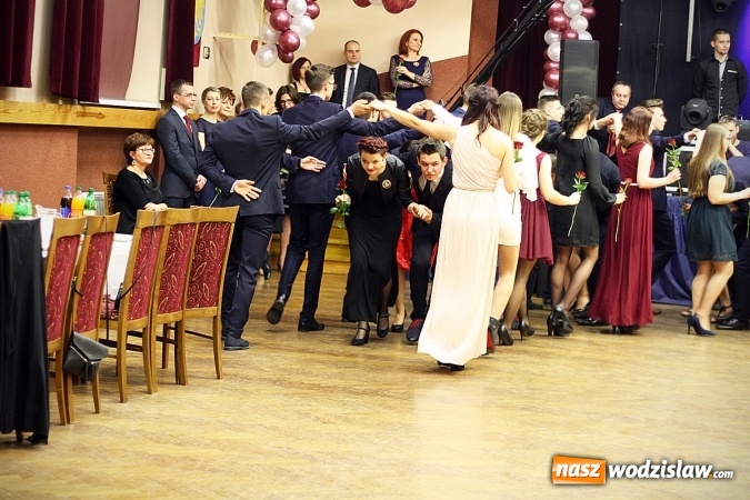 Zdjęcie w galerii na portalu naszwodzislaw.com: I LO w Wodzisławiu Śląskim zakończyło maraton studni&oacute;wkowy. Zobacz zdjęcia wiadomości z regionu