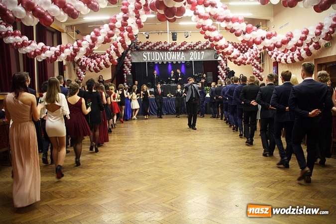 Zdjęcie w galerii na portalu naszwodzislaw.com: I LO w Wodzisławiu Śląskim zakończyło maraton studni&oacute;wkowy. Zobacz zdjęcia wiadomości z regionu