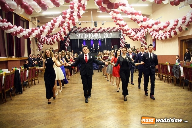 Zdjęcie w galerii na portalu naszwodzislaw.com: I LO w Wodzisławiu Śląskim zakończyło maraton studni&oacute;wkowy. Zobacz zdjęcia wiadomości z regionu