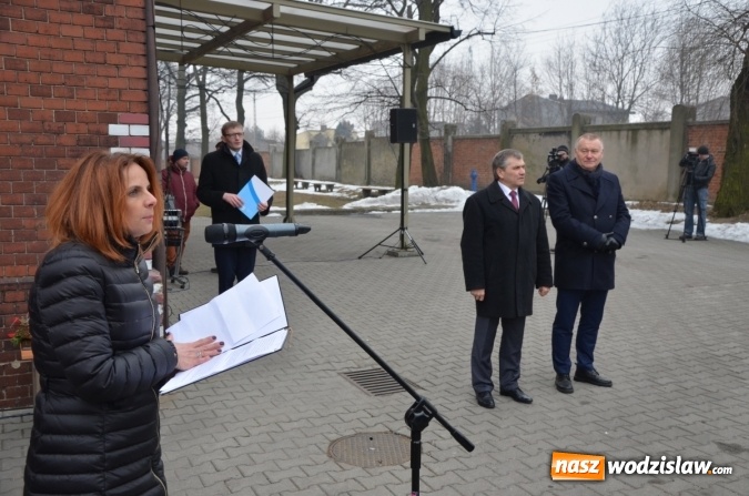 Zdjęcie w galerii na portalu naszwodzislaw.com: Nowy ambulans dla szpitala w Rydułtowach  wiadomości z regionu