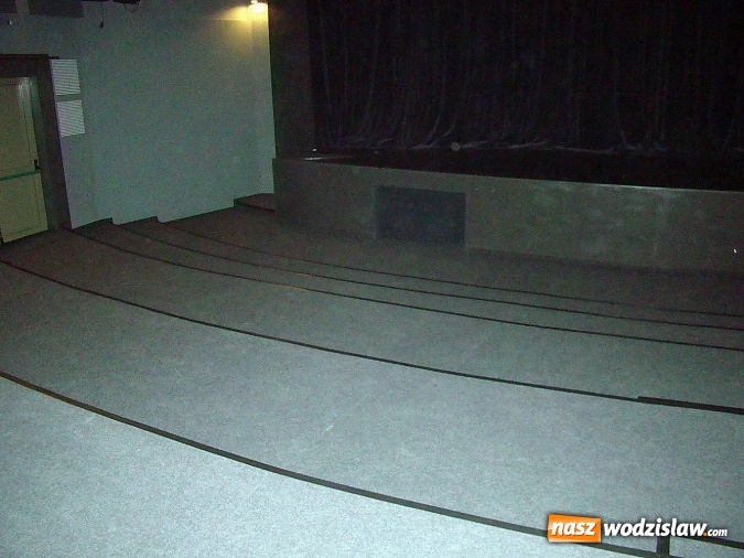 Zdjęcie w galerii na portalu naszwodzislaw.com: WCK prezentuje odnowioną salę widowiskową  wiadomości z regionu