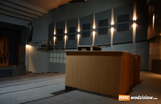 Zdjęcie w galerii na portalu naszwodzislaw.com: WCK prezentuje odnowioną salę widowiskową  wiadomości z regionu