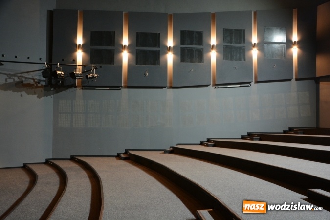 Zdjęcie w galerii na portalu naszwodzislaw.com: WCK prezentuje odnowioną salę widowiskową  wiadomości z regionu