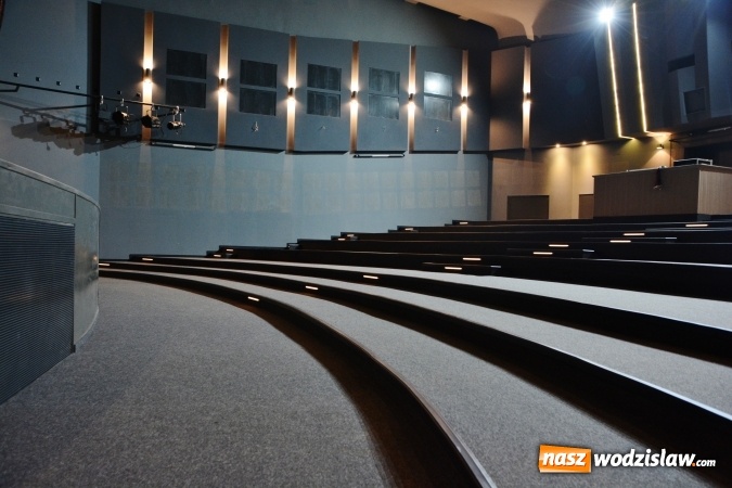 Zdjęcie w galerii na portalu naszwodzislaw.com: WCK prezentuje odnowioną salę widowiskową  wiadomości z regionu