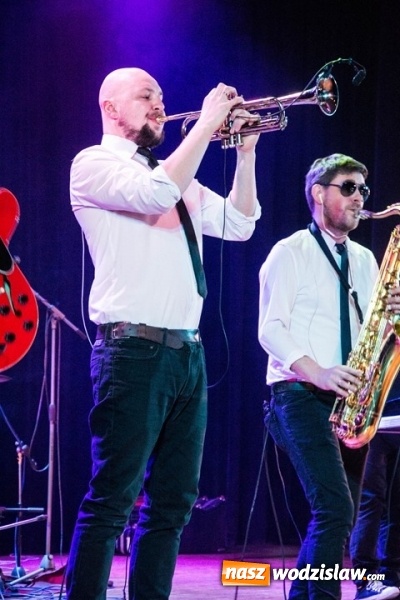 Zdjęcie w galerii na portalu naszwodzislaw.com: Walentynki w Radlinie: Cała Góra Barwinków  wiadomości z regionu