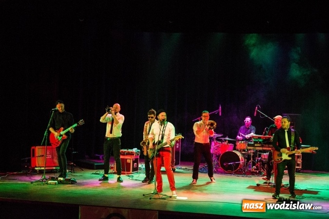 Zdjęcie w galerii na portalu naszwodzislaw.com: Walentynki w Radlinie: Cała Góra Barwinków  wiadomości z regionu