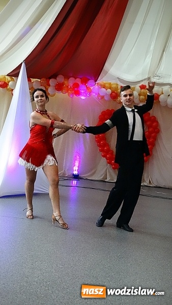 Zdjęcie w galerii na portalu naszwodzislaw.com: Otwórzmy nasze serca. Wodzisławski Ekonomik charytatywnie wiadomości z regionu