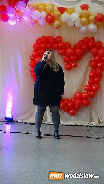 Zdjęcie w galerii na portalu naszwodzislaw.com: Otwórzmy nasze serca. Wodzisławski Ekonomik charytatywnie wiadomości z regionu