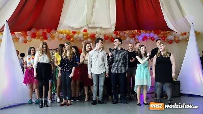 Zdjęcie w galerii na portalu naszwodzislaw.com: Otwórzmy nasze serca. Wodzisławski Ekonomik charytatywnie wiadomości z regionu