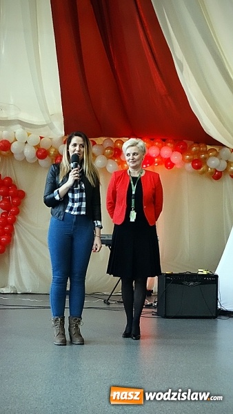 Zdjęcie w galerii na portalu naszwodzislaw.com: Otwórzmy nasze serca. Wodzisławski Ekonomik charytatywnie wiadomości z regionu