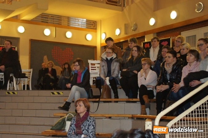 Zdjęcie w galerii na portalu naszwodzislaw.com: Spotkanie w Połomi z przedstawicielami kuratorium nt. wdrażania reformy oświaty wiadomości z regionu