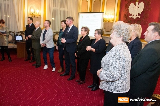 Zdjęcie w galerii na portalu naszwodzislaw.com: Wodzisławski Uniwersytet Trzeciego Wieku. Zorganizowano wystawę z okazji 10-lecia  wiadomości z regionu