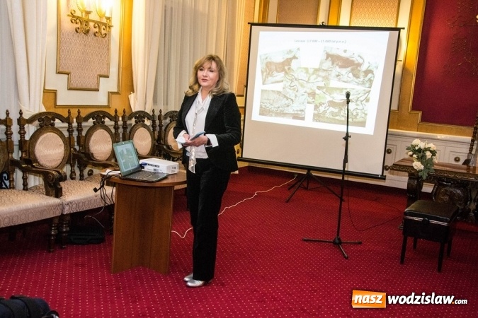 Zdjęcie w galerii na portalu naszwodzislaw.com: Wodzisławski Uniwersytet Trzeciego Wieku. Zorganizowano wystawę z okazji 10-lecia  wiadomości z regionu