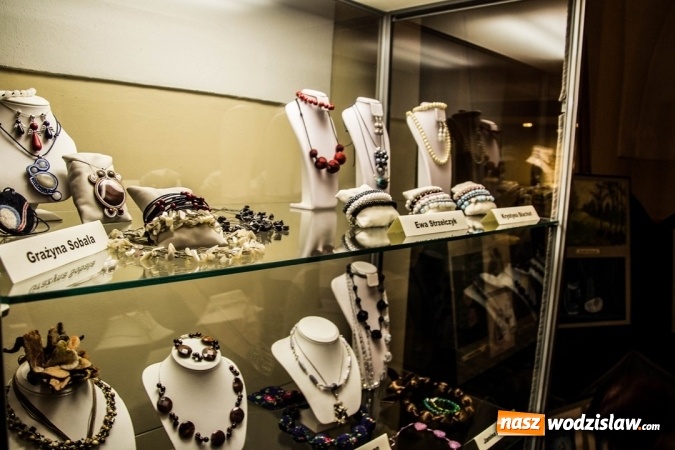 Zdjęcie w galerii na portalu naszwodzislaw.com: Wodzisławski Uniwersytet Trzeciego Wieku. Zorganizowano wystawę z okazji 10-lecia  wiadomości z regionu