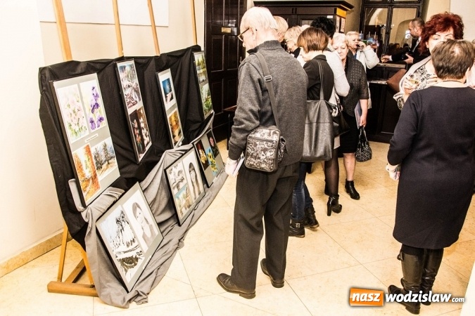 Zdjęcie w galerii na portalu naszwodzislaw.com: Wodzisławski Uniwersytet Trzeciego Wieku. Zorganizowano wystawę z okazji 10-lecia  wiadomości z regionu