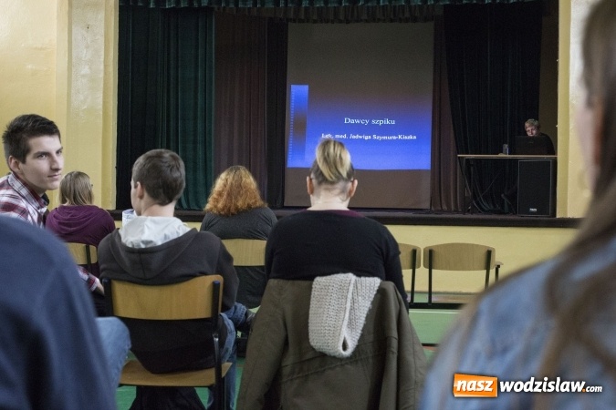 Zdjęcie w galerii na portalu naszwodzislaw.com: Prelekcja dotycząca krwiodawstwa i dawców szpiku. Uczniowie ZSP nr 2 w Rydułtowach dowiedzieli się, dlaczego warto pomagać innym wiadomości z regionu
