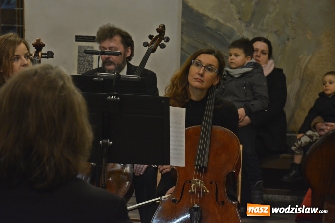 Zdjęcie w galerii na portalu naszwodzislaw.com: Jan Wincenty Hawel honorowym obywatelem Pszowa. Śląska Orkiestra Kameralna zagrała w bazylice wiadomości z regionu