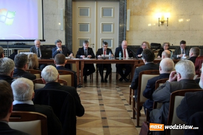 Zdjęcie w galerii na portalu naszwodzislaw.com: Rolniku! Trzymaj drób w kurniku! wiadomości z regionu