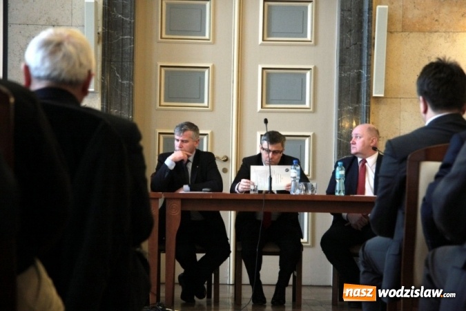 Zdjęcie w galerii na portalu naszwodzislaw.com: Rolniku! Trzymaj drób w kurniku! wiadomości z regionu