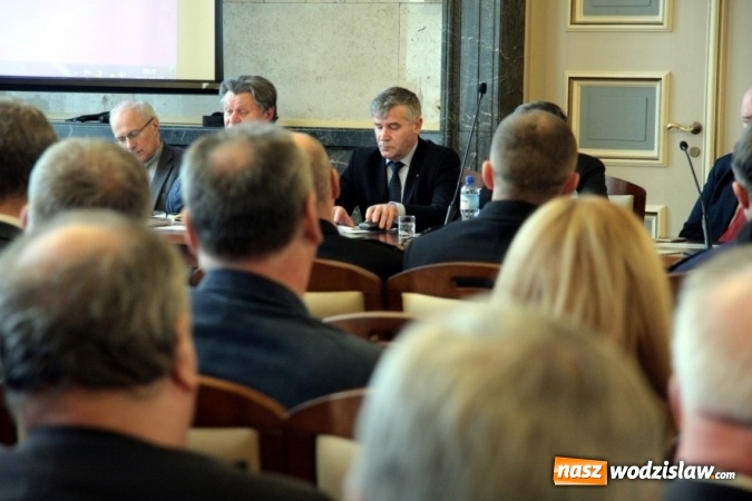 Zdjęcie w galerii na portalu naszwodzislaw.com: Rolniku! Trzymaj drób w kurniku! wiadomości z regionu