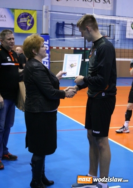 Zdjęcie w galerii na portalu naszwodzislaw.com: Radlin: Turniej Finałowy Mistrzostw Śląska Kadetów w siatkówce za nami wiadomości z regionu