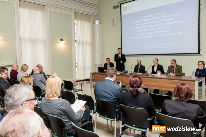 Zdjęcie w galerii na portalu naszwodzislaw.com: Projekt uchwały antysmogowej: zakończono spotkania informacyjne w samorządach wiadomości z regionu