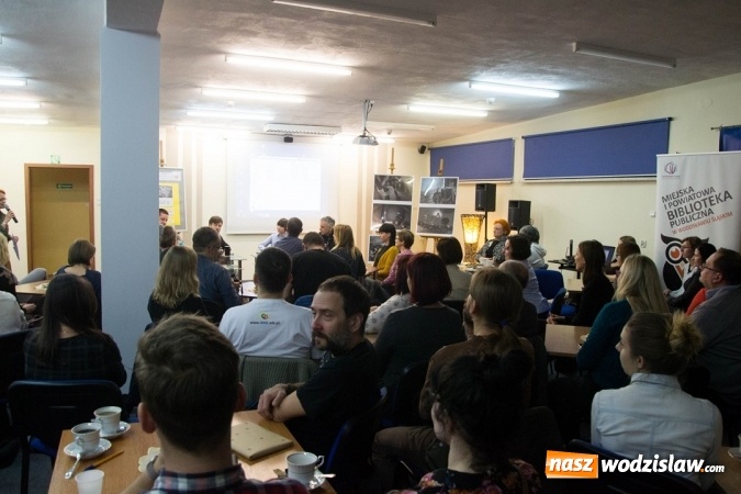 Zdjęcie w galerii na portalu naszwodzislaw.com: O syryjskiej rewolucji, wojnie i ludzkich marzeniach. Wyjątkowi goście w wodzisławskiej bibliotece wiadomości z regionu