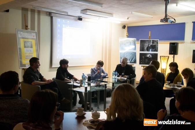 Zdjęcie w galerii na portalu naszwodzislaw.com: O syryjskiej rewolucji, wojnie i ludzkich marzeniach. Wyjątkowi goście w wodzisławskiej bibliotece wiadomości z regionu